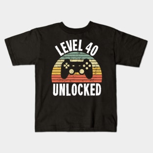 Level 40 Unlocked T-Shirt - 40th Birthday Gamer Gift - Fortieth Anniversary Gift Kids T-Shirt